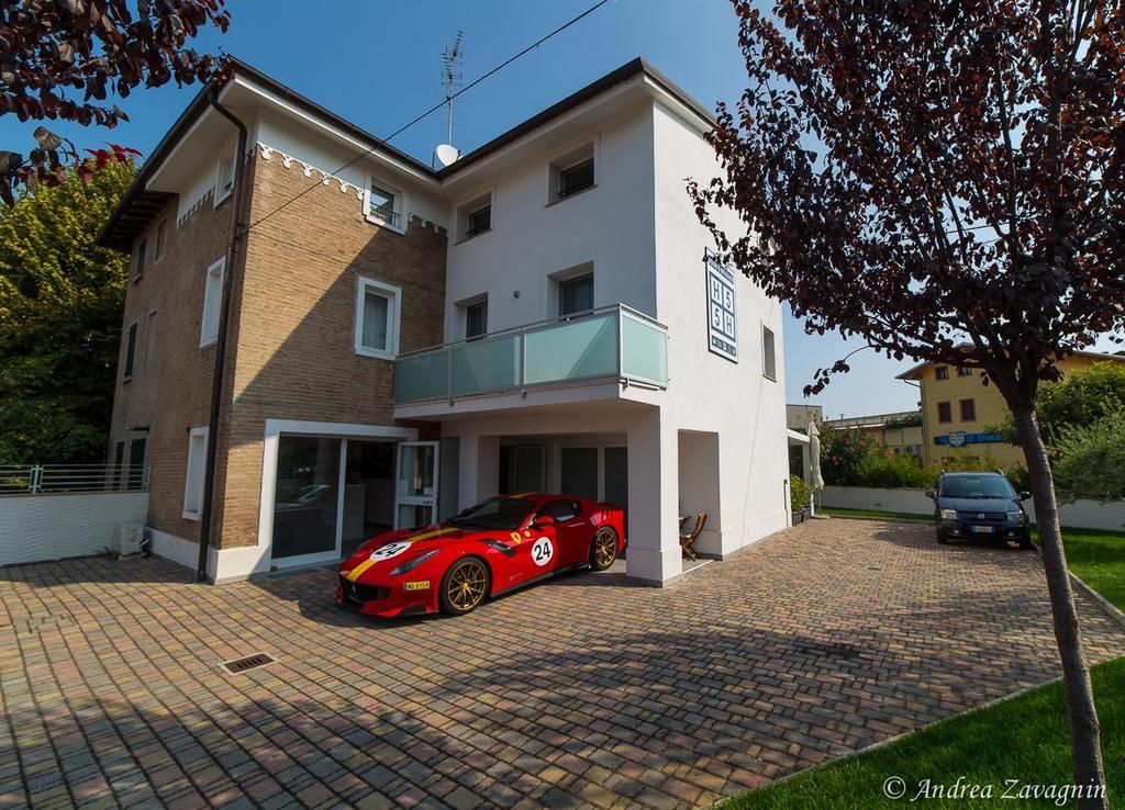 H5-5H Luxury Room Maranello Extérieur photo